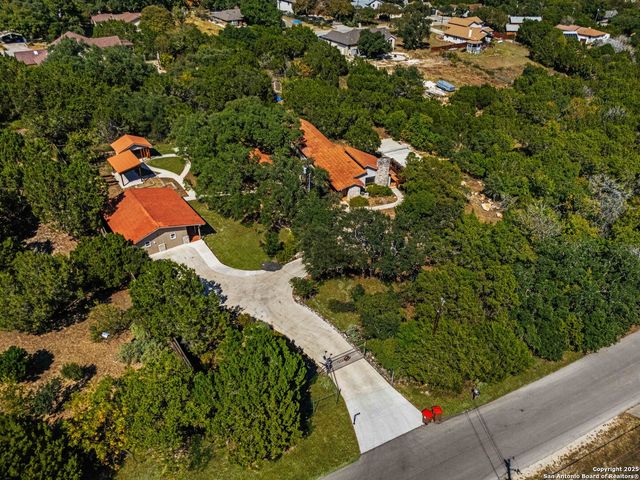 789 Barbara, Canyon Lake, TX 78133