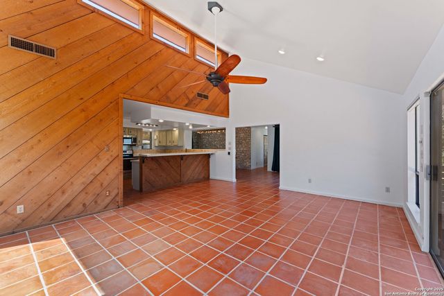 789 Barbara, Canyon Lake, TX 78133