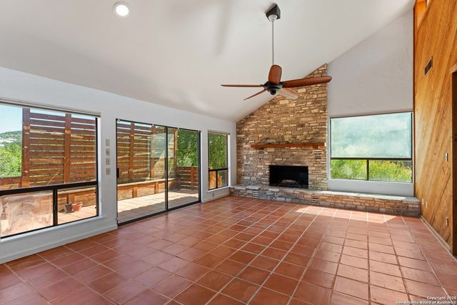 789 Barbara, Canyon Lake, TX 78133