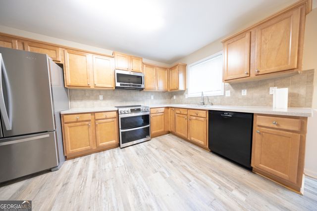 101 Kittle Lane, Bogart, GA 30622