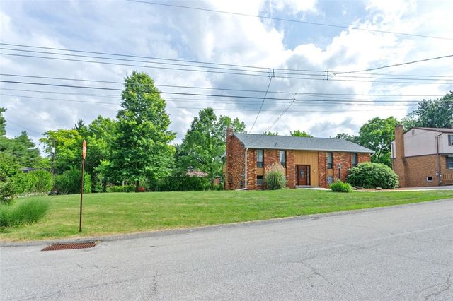 101 Teton Dr, Plum Boro, PA 15239