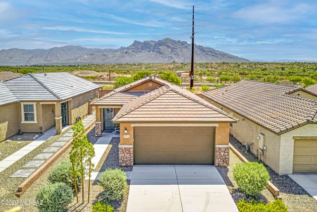 9324 N Agave Gold Road, Tucson, AZ 85742