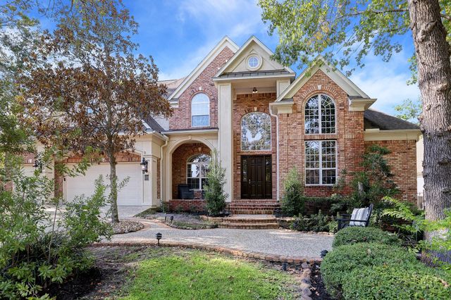 127 E Bracebridge Circle, The Woodlands, TX 77382