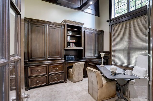 127 E Bracebridge Circle, The Woodlands, TX 77382