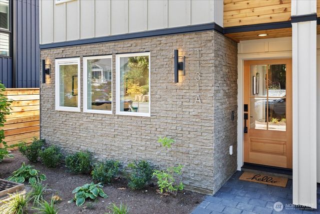 1131 A NW 60th Street, Seattle, WA 98107