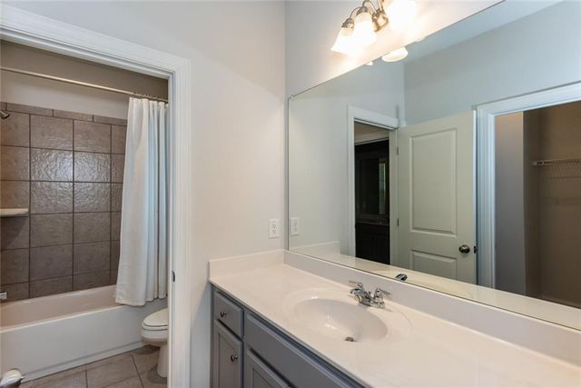 3727 Wartrace Drive SW, Atlanta, GA 30331