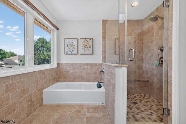 18 Cornell Trl, Hillsborough Twp., NJ 08844