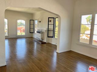 2924 1/2 12th Avenue, Los Angeles, CA 90018