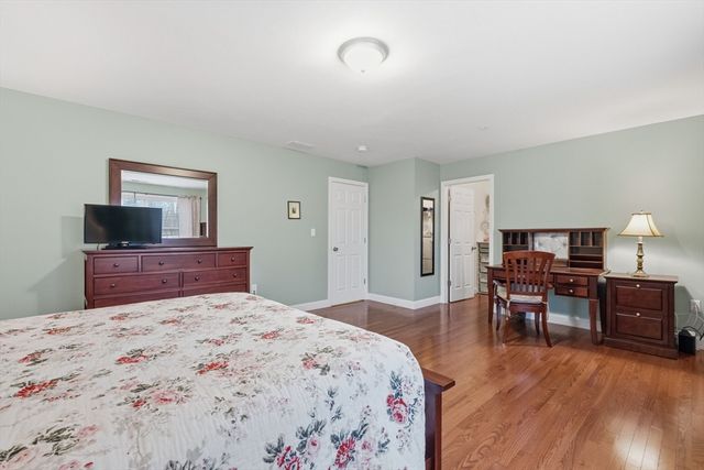 90 Rangeway Rd 204, Billerica, MA 01862