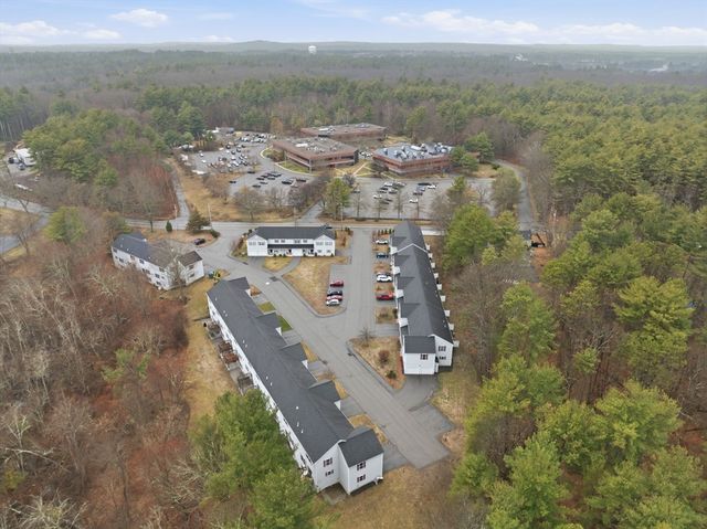 90 Rangeway Rd 204, Billerica, MA 01862