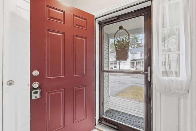 90 Rangeway Rd 204, Billerica, MA 01862