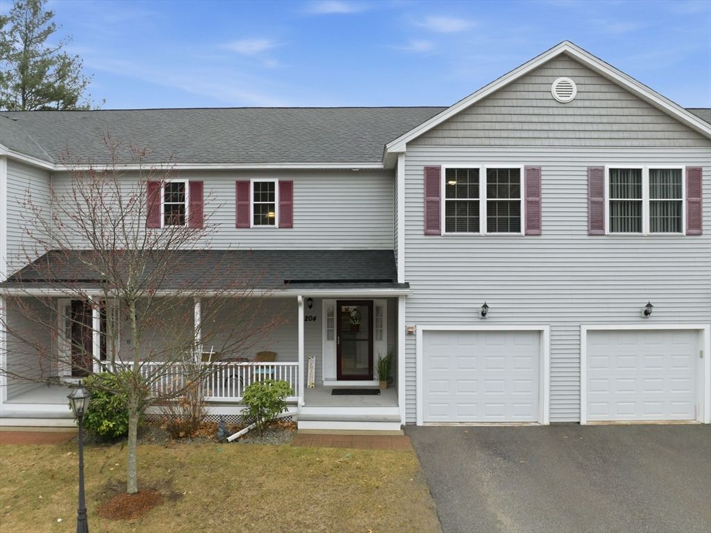 90 Rangeway Rd 204, Billerica, MA 01862