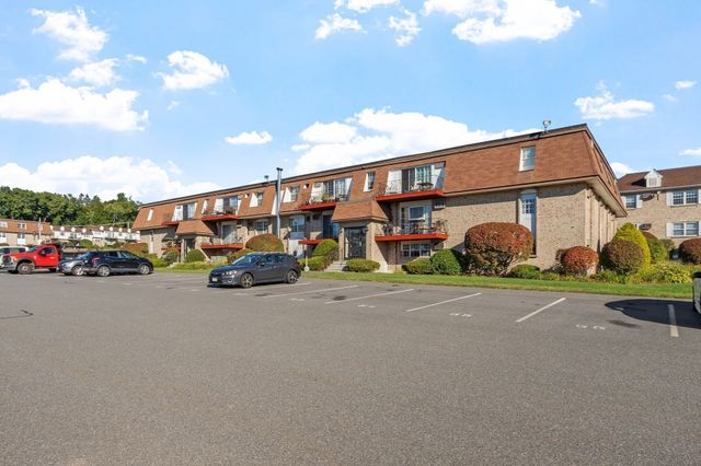 20 Williamsburg Ct. 2, Shrewsbury, MA 01545