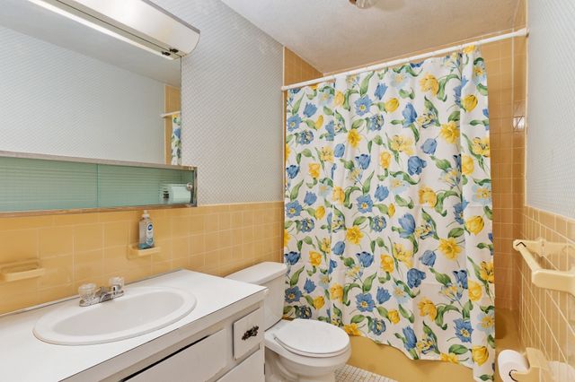 20 Williamsburg Ct. 2, Shrewsbury, MA 01545