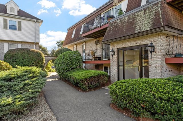 20 Williamsburg Ct. 2, Shrewsbury, MA 01545