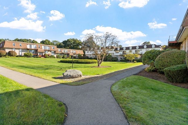 20 Williamsburg Ct. 2, Shrewsbury, MA 01545
