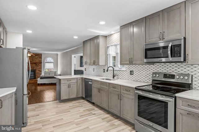 19 OLD REPUBLIC LN, Marlton, NJ 08053