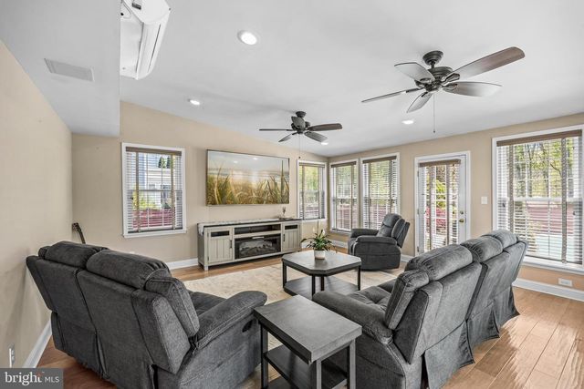 19 OLD REPUBLIC LN, Marlton, NJ 08053