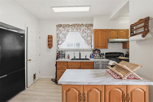 206 3rd St, Neville Twp, PA 15225