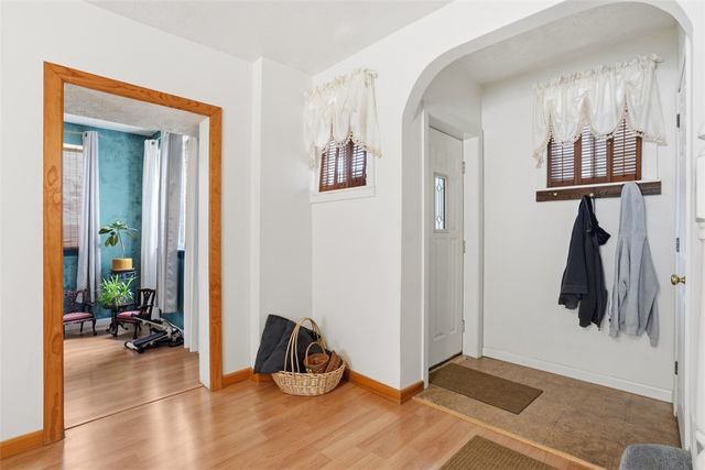 206 3rd St, Neville Twp, PA 15225