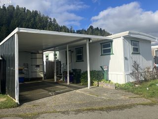 1413 HAWTHORNE Ave 20, Reedsport, OR 97467