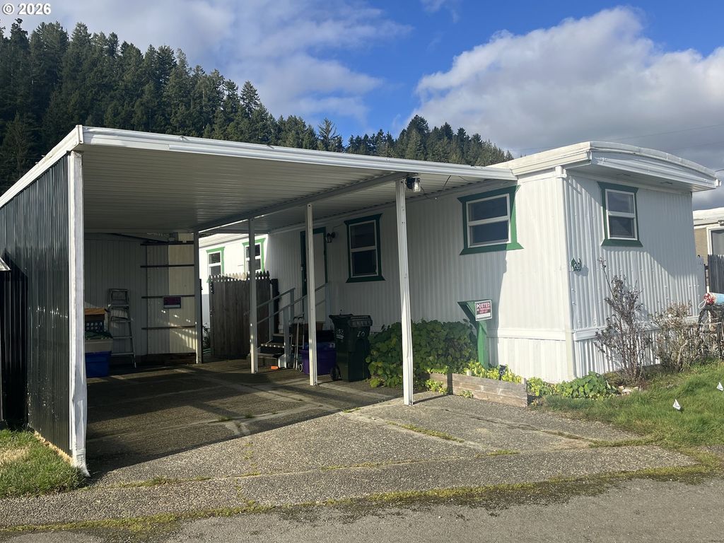 1413 HAWTHORNE Ave 20, Reedsport, OR 97467