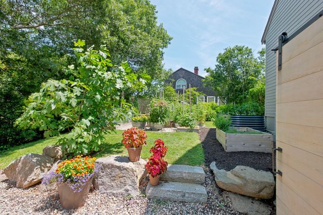20 Bayberry Avenue, Provincetown, MA 02657