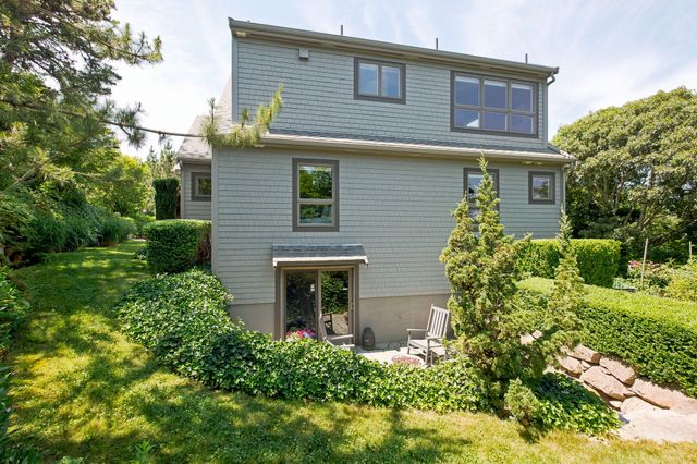 20 Bayberry Avenue, Provincetown, MA 02657