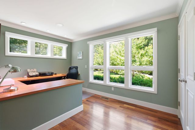 20 Bayberry Avenue, Provincetown, MA 02657