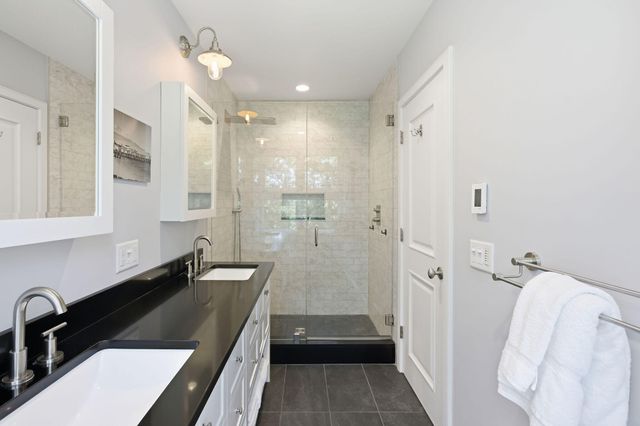20 Bayberry Avenue, Provincetown, MA 02657