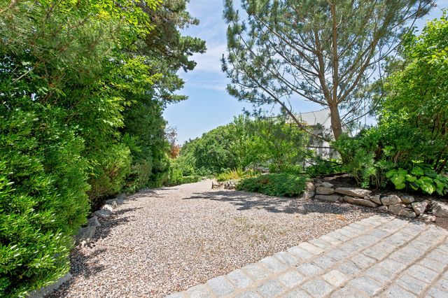 20 Bayberry Avenue, Provincetown, MA 02657