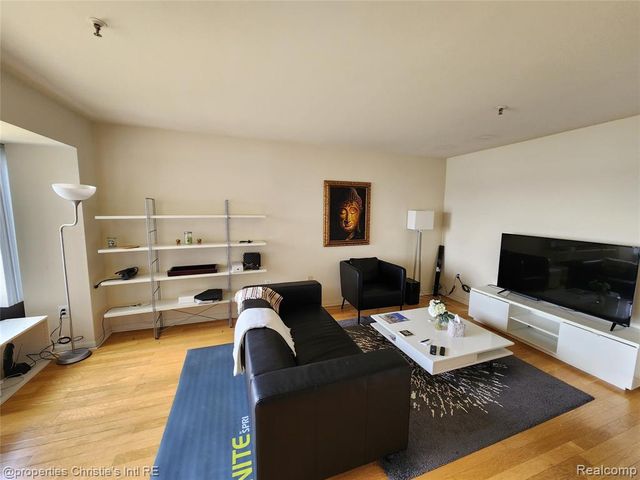 1001 W Jefferson Avenue 4D, Detroit, MI 48226