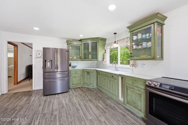 4228 Vass Carthage Road, Whispering Pines, NC 28327