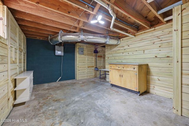 4228 Vass Carthage Road, Whispering Pines, NC 28327