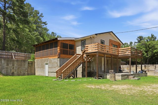 4228 Vass Carthage Road, Whispering Pines, NC 28327