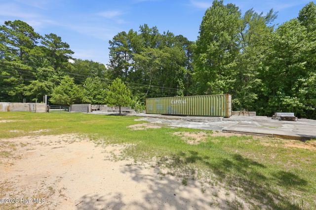 4228 Vass Carthage Road, Whispering Pines, NC 28327