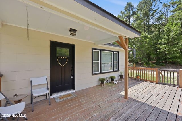 4228 Vass Carthage Road, Whispering Pines, NC 28327