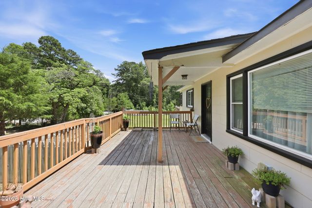 4228 Vass Carthage Road, Whispering Pines, NC 28327