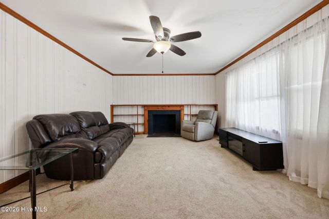 4228 Vass Carthage Road, Whispering Pines, NC 28327