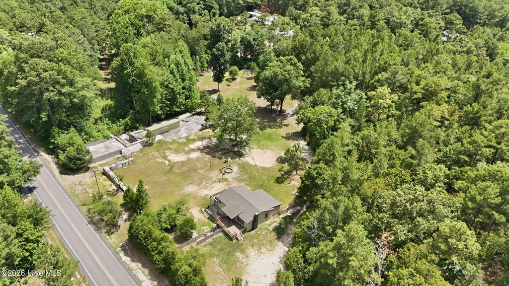 4228 Vass Carthage Road, Whispering Pines, NC 28327