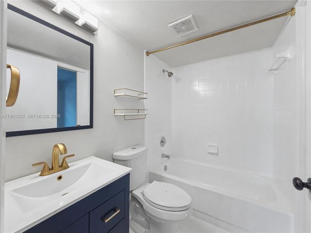 9140 SW 123rd Ct 201, Miami, FL 33186