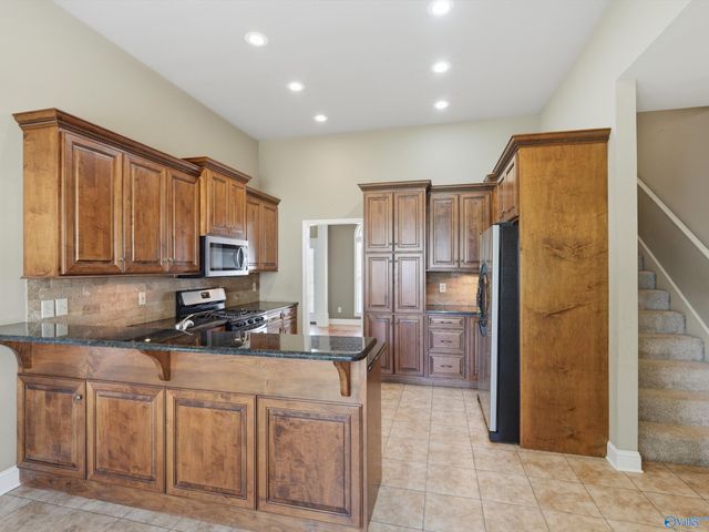 22191 Diamond Pointe Drive, Athens, AL 35613