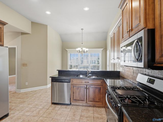 22191 Diamond Pointe Drive, Athens, AL 35613