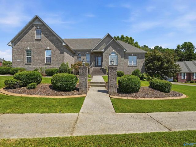 22191 Diamond Pointe Drive, Athens, AL 35613