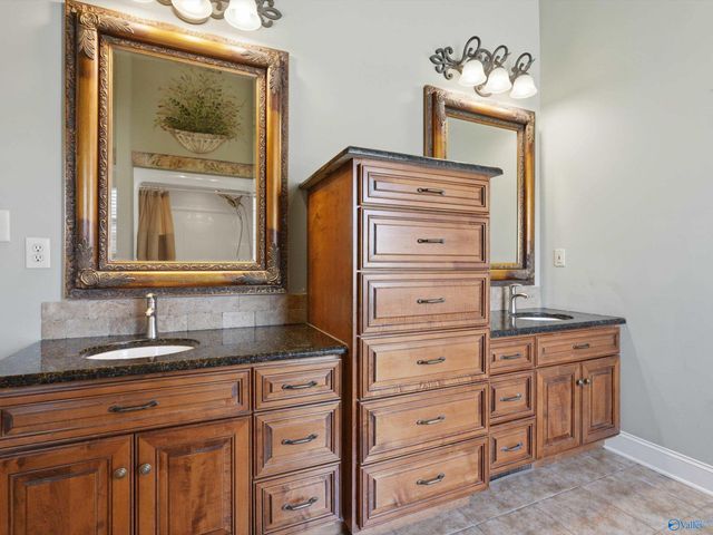 22191 Diamond Pointe Drive, Athens, AL 35613