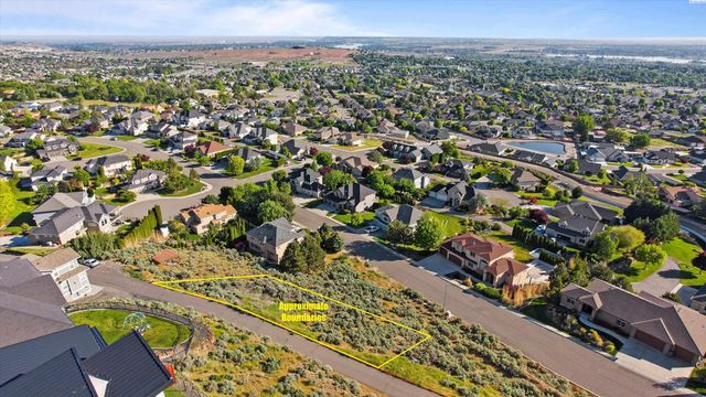 464 Agier Dr, Richland, WA 99352