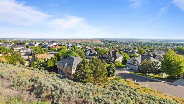 464 Agier Dr, Richland, WA 99352