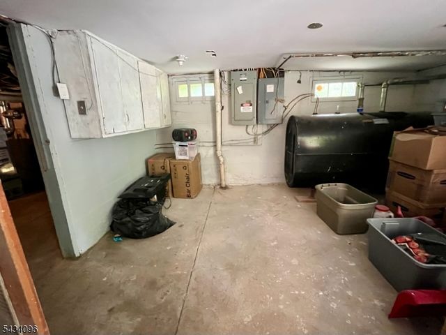 39 Delaware Rd, West Milford Twp., NJ 07421