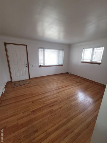 1641 Fairview Avenue, Royal Oak, MI 48073