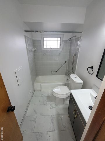 1641 Fairview Avenue, Royal Oak, MI 48073